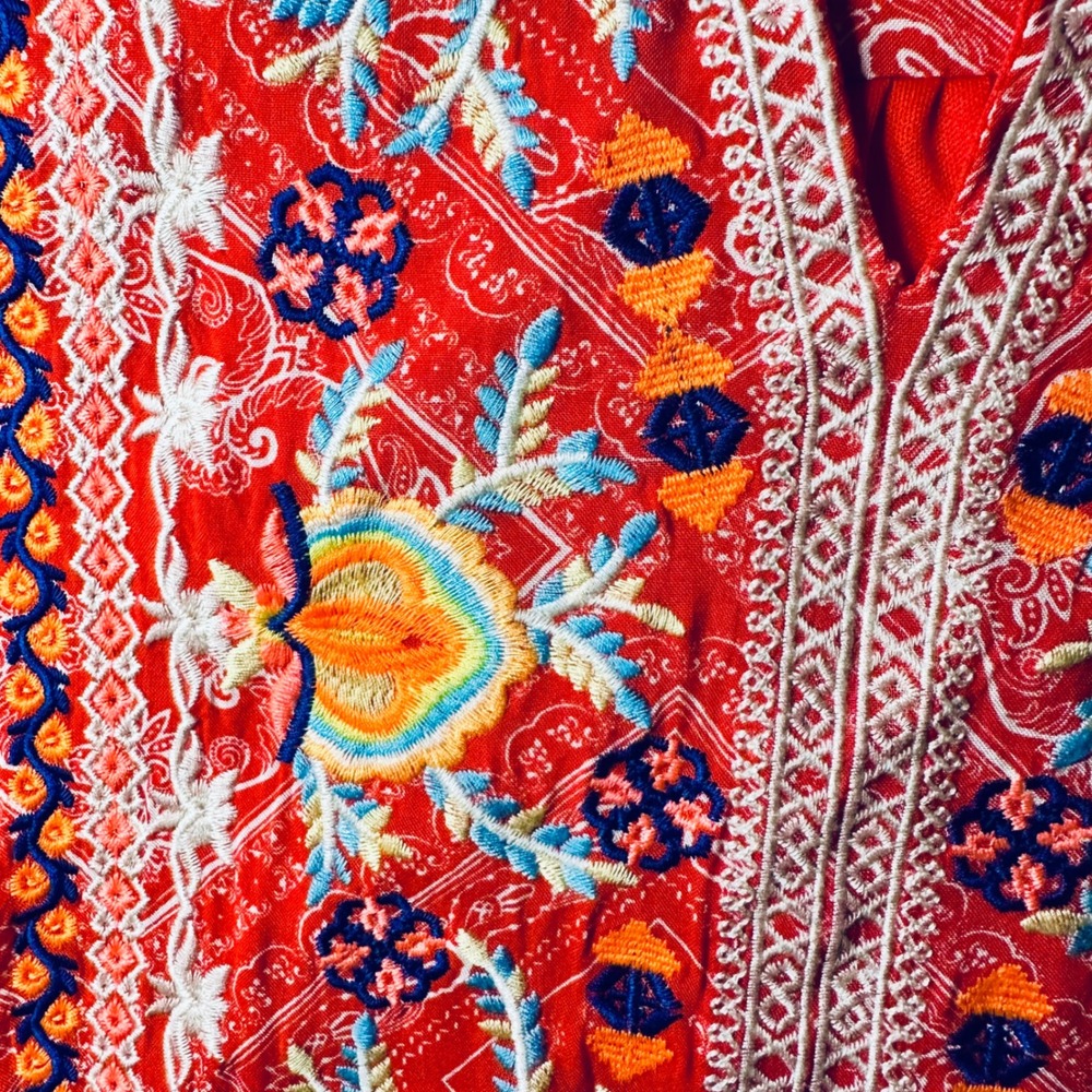 Savannah Jane Red Embroidered Bandana Print Tunic Dress Size S Bohemian - Picture 4 of 7